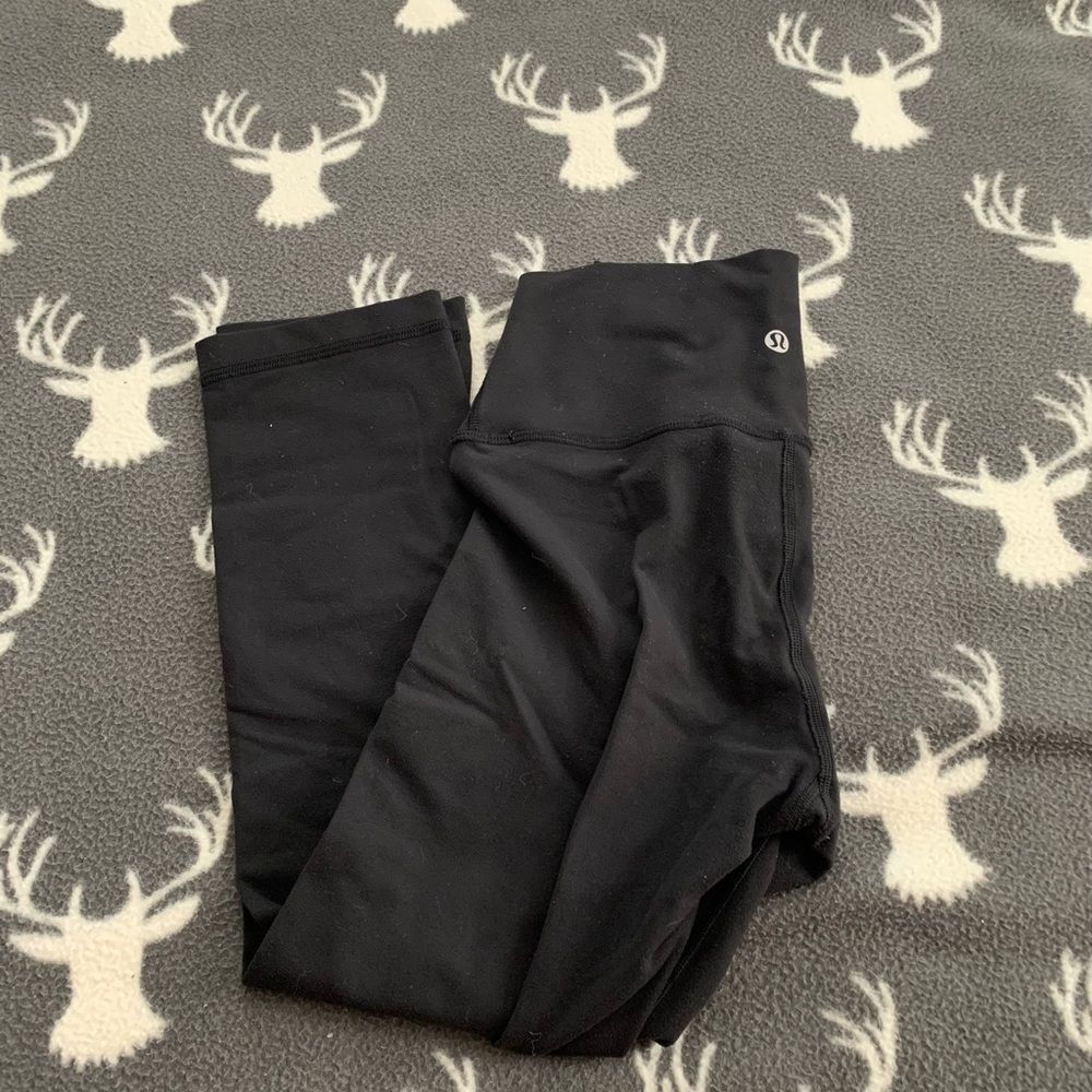 Lululemon black wunder under 21” leggings size 4